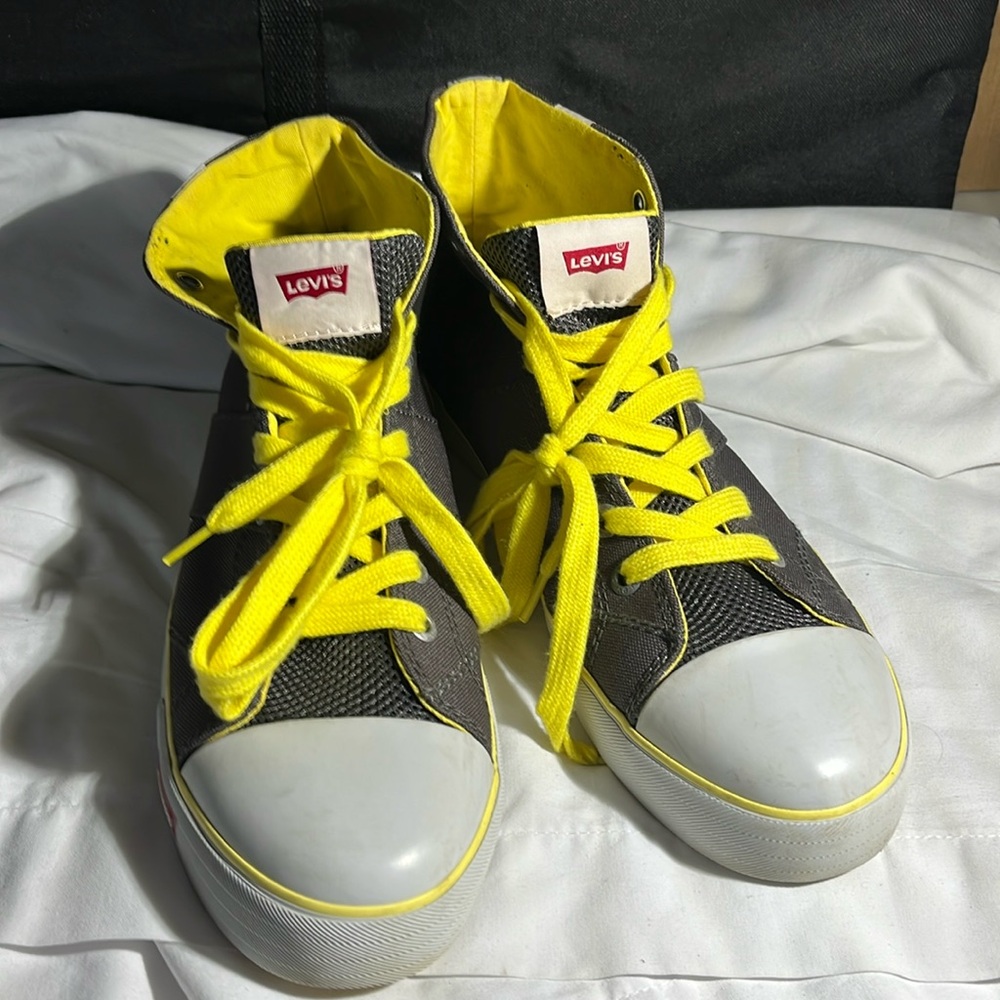 Levi's Black and Yellow High-Top Sneakers size 9 1/2